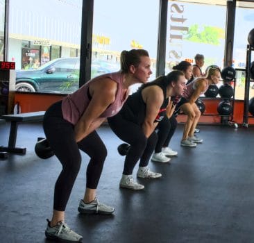 Womans with kettlebells in DSC Osprey